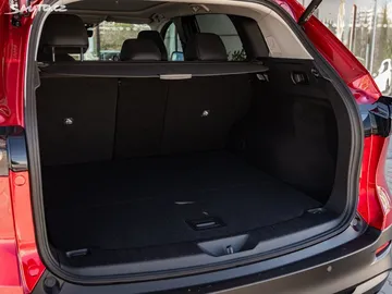 Car image 27