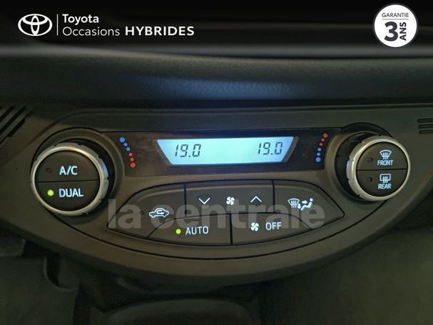 Toyota Yaris Hybrid 55 kW image number 7