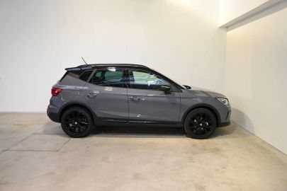 Car image 35