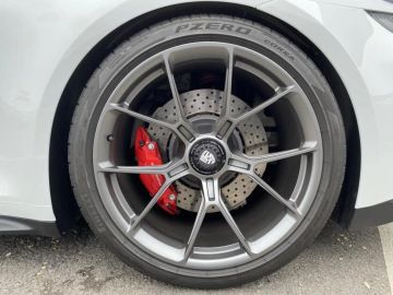 Car image 28