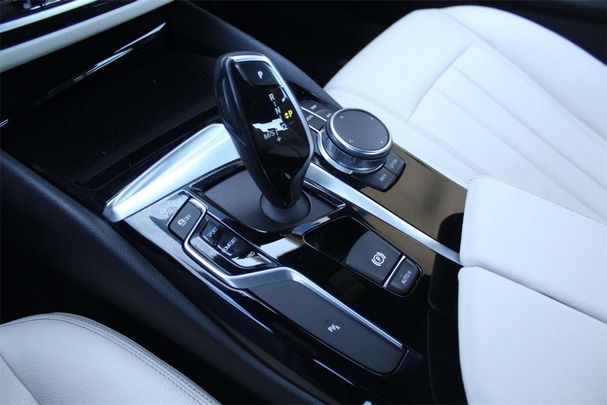 BMW 520d 140 kW image number 16