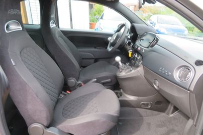 Car image 11