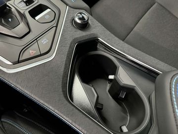 Car image 37