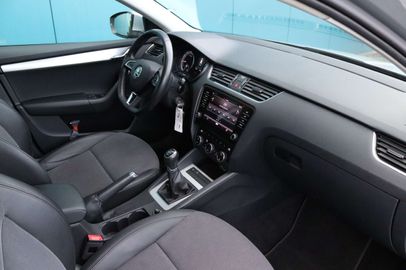 Car image 41