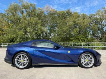 Car image 36