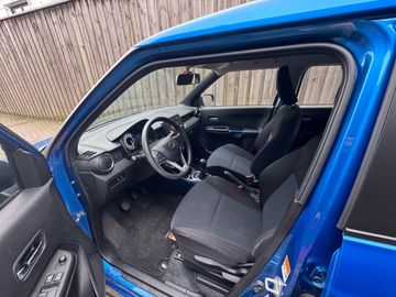 Car image 10