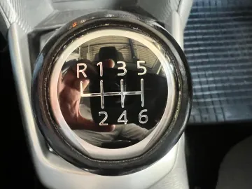 Car image 31