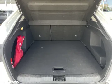 Car image 34