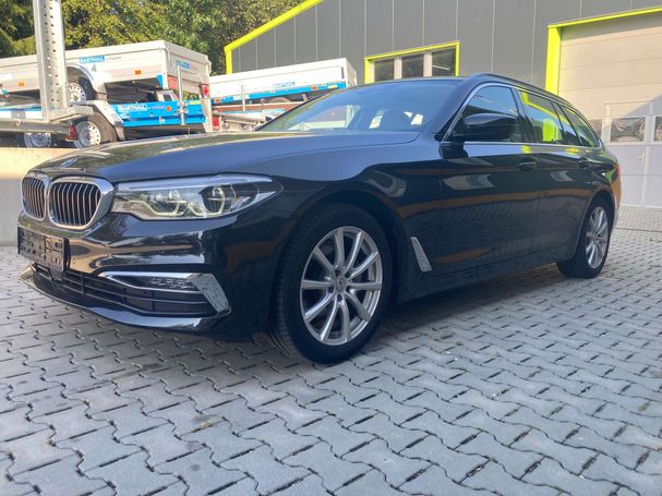 BMW 530d Touring xDrive 195 kW image number 1