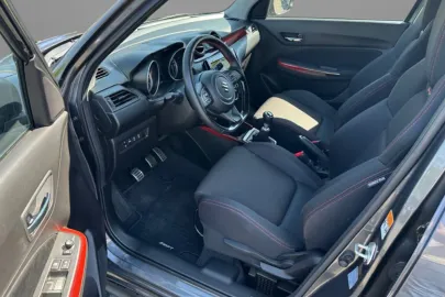 Car image 8