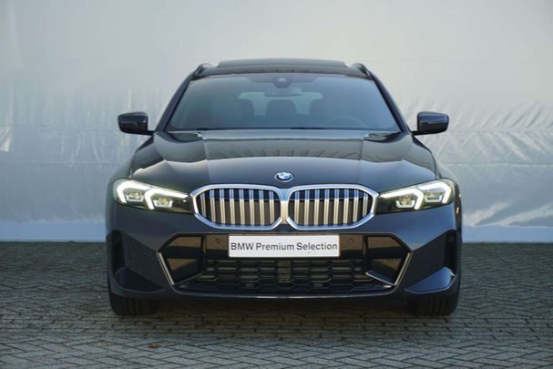 BMW 320i Touring 135 kW image number 2