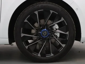 Car image 41