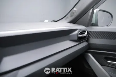 Car image 28