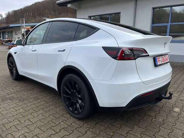 Tesla Model Y Long Range AWD 378 kW image number 4