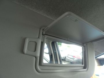 Car image 33