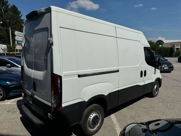 Fiat Ducato 33 2.3 96 kW image number 2