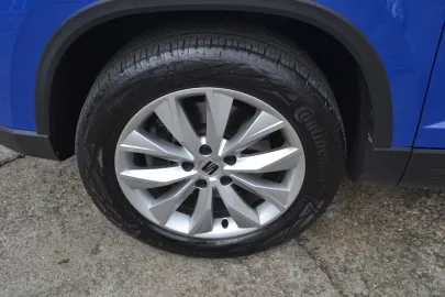 Car image 36