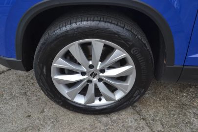 Car image 36