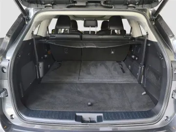 Car image 35