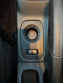 Car image 37