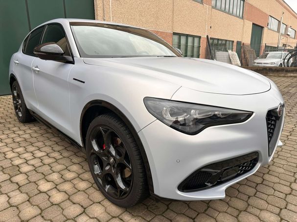 Alfa Romeo Stelvio 2.2 Q4 154 kW image number 2