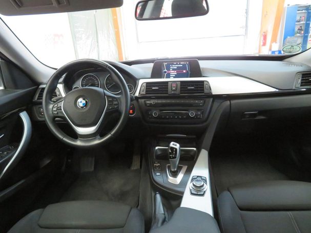 BMW 320i Gran Turismo 135 kW image number 9