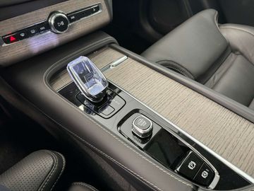 Car image 37