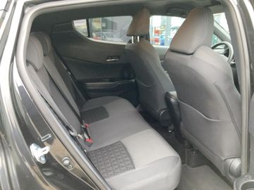 Car image 12