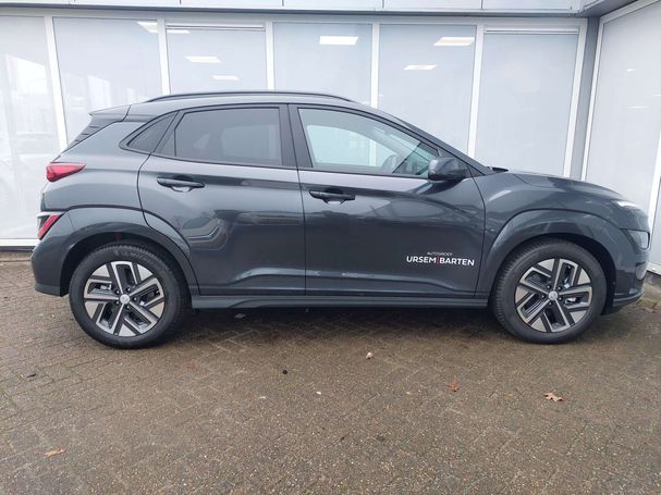 Hyundai Kona EV 150 kW image number 3