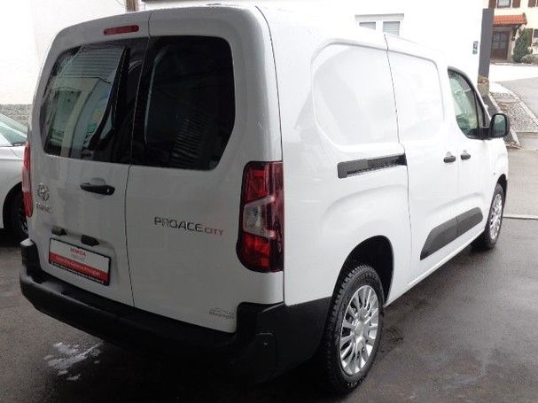 Toyota Proace City 96 kW image number 2