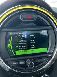 Car image 28