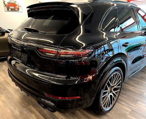 Porsche Cayenne Turbo 404 kW image number 6