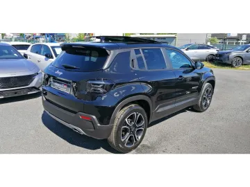 Car image 32