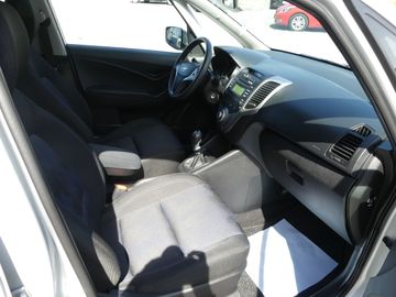 Car image 14