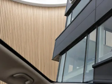 Car image 41
