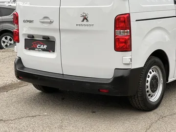 Car image 34
