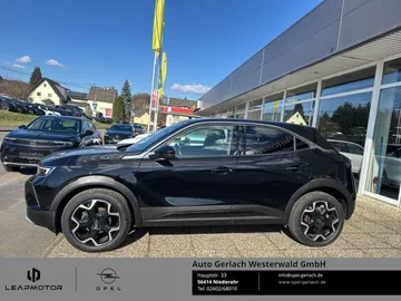 Car image 3