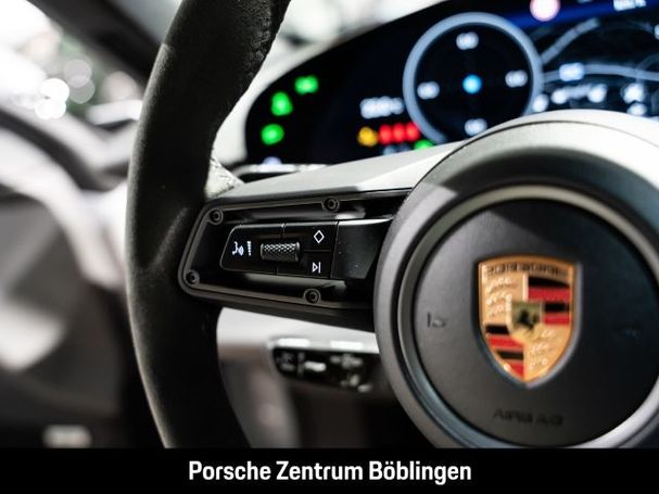 Porsche Taycan 320 kW image number 22