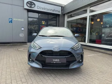 Car image 2
