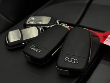 Car image 41
