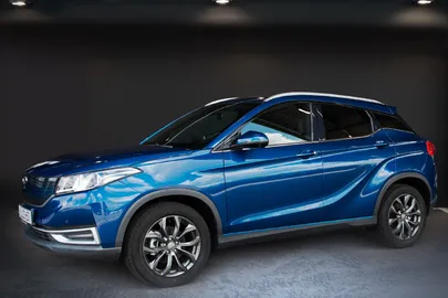 Car image 2