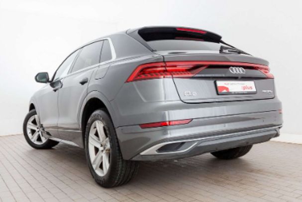 Audi Q8 55 TFSIe quattro 280 kW image number 4