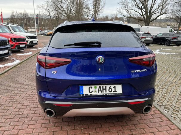 Alfa Romeo Stelvio Q4 Lusso 154 kW image number 4