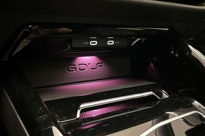 Car image 38