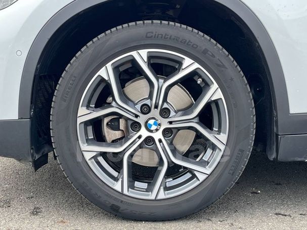 BMW X1 sDrive18i xLine 103 kW image number 12