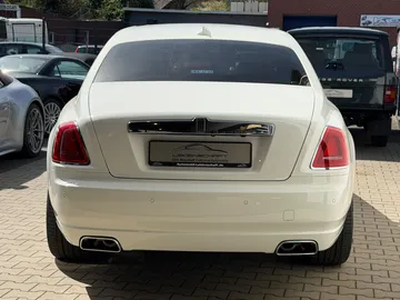 Car image 49