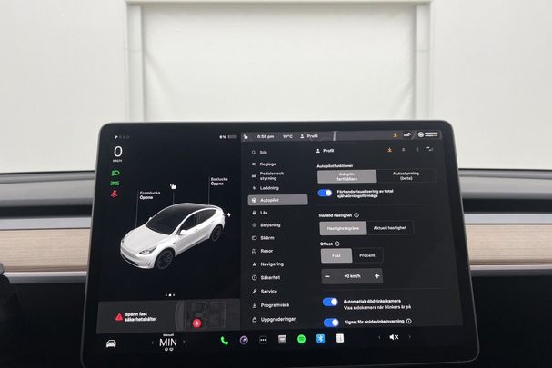 Tesla Model Y Performance AWD 393 kW image number 21