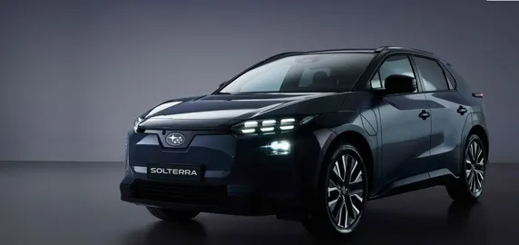 Car image 5