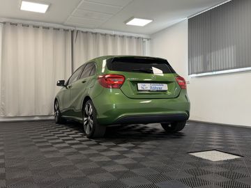 Car image 34