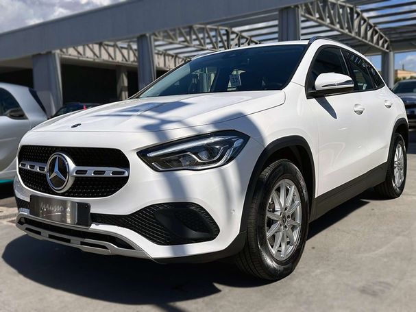 Mercedes-Benz GLA 200 110 kW image number 1